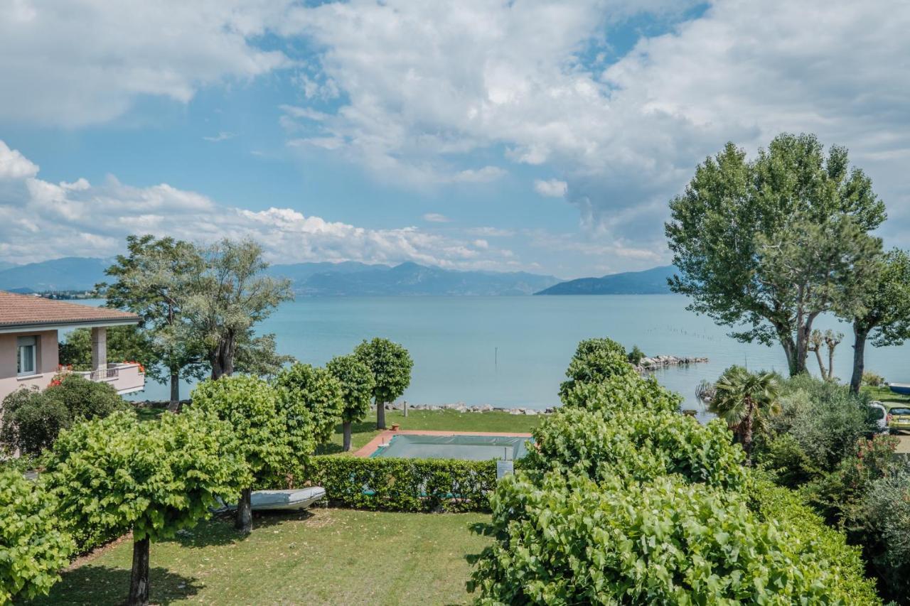 Casa Lugana 2 - monolocale con piscina fronte lago Sirmione Esterno foto